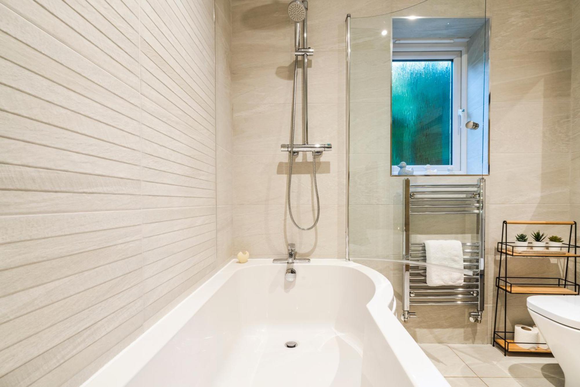 Villa Pet Friendly With A Hot Tub Hednesford Exterior foto